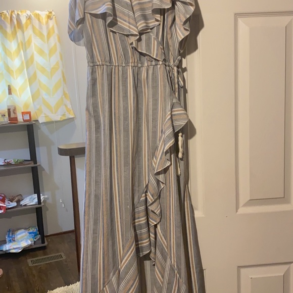 Dress/top - Picture 2 of 3